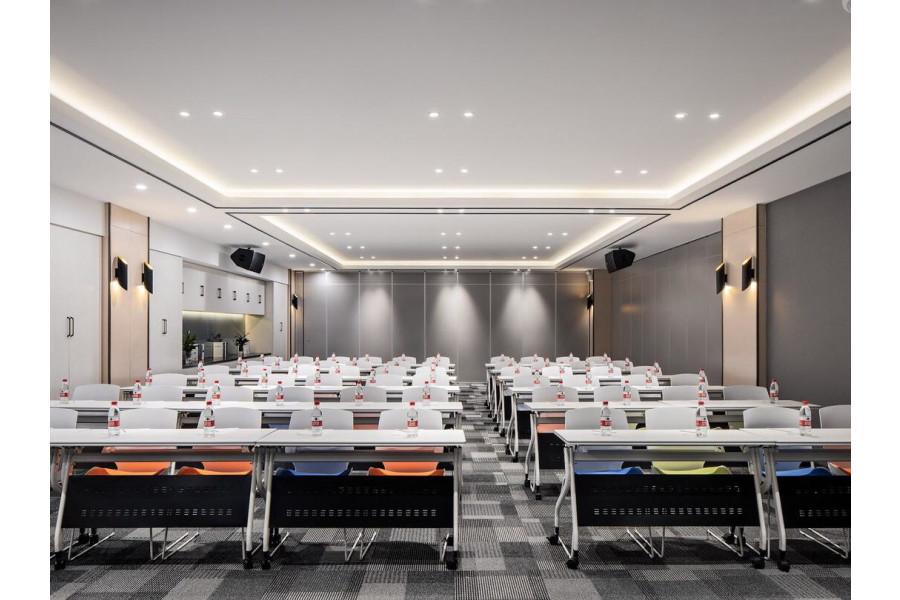 Campanile Hotel Wuhan Zhongnan Road Metro Station Exterior photo